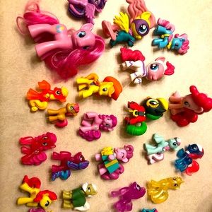 My little pony figures 💝